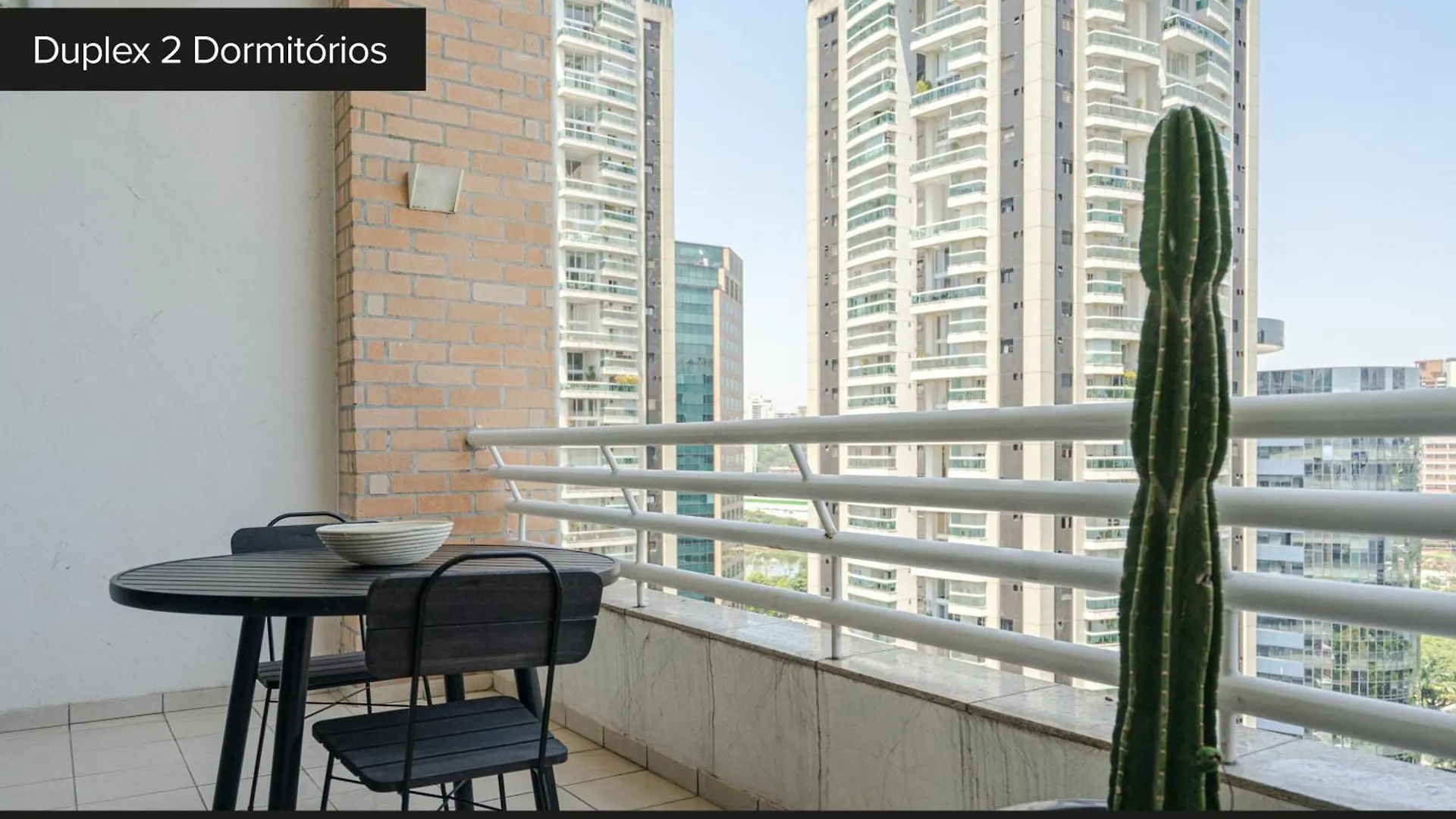 Duplex aconchegante com piscina e academia próx. à Berrini - Brooklin Apartamento São Paulo Brasil