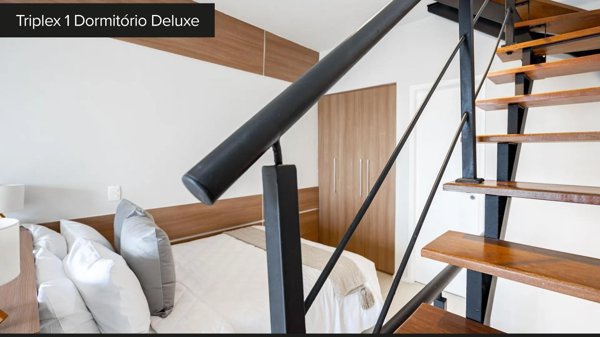 Duplex aconchegante com piscina e academia próx. à Berrini - Brooklin Apartamento São Paulo